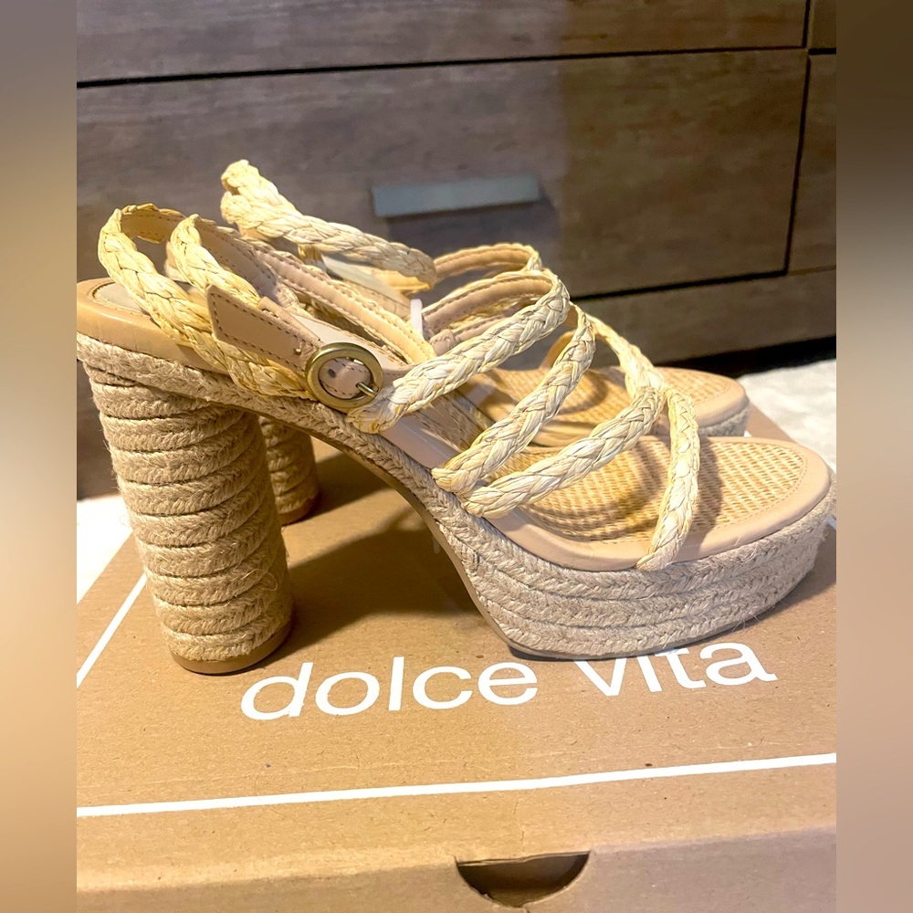 Dolce Vita Catina Platform Heels - Picture 2 of 5
